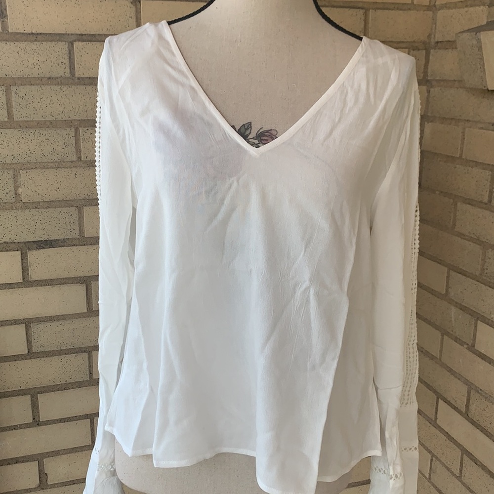 ❌DONATED❌Off White Long Bell Sleeve Oversized V-neck Tie Top - Picture 6 of 17